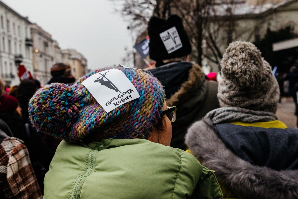 Czarny piątek w całej Polsce. Kobiety protestują przeciwko zaostrzeniu prawa aborcyjnego